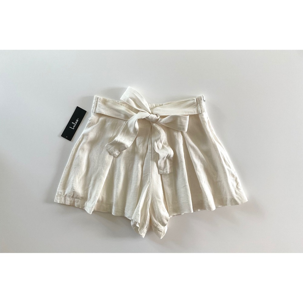 Lulus Women's Size Small Ivory Pleated Linen Blend Shorts w/ Decorative Tie